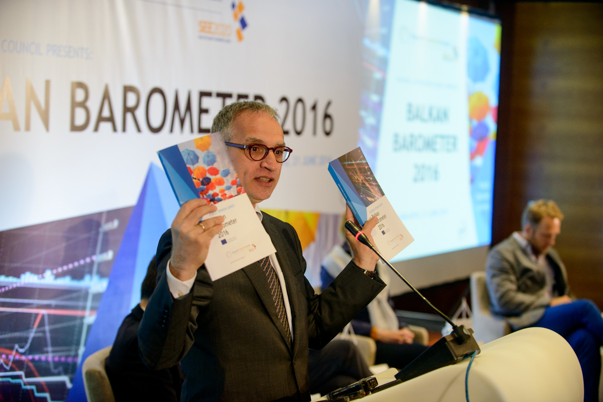 RCC Secretary General, Goran Svilanovic, at the presentation of the RCC’s Balkan Barometer 2016 survey, in Sarajevo on 21 June 2016. (Photo: RCC/Amer Kapetanovic)