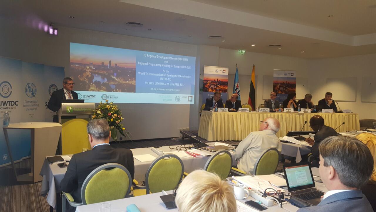 Gazmend Turdiu, Deputy Secretary General of the Regional Cooperation Council (RCC) speaking about digital infrastructure at the International Telecommunication Union (ITU) Regional Development Forum for Europe in Vilnius, 26 April 2017 (Photo: RCC/Maja Handjiska-Trendafilova)