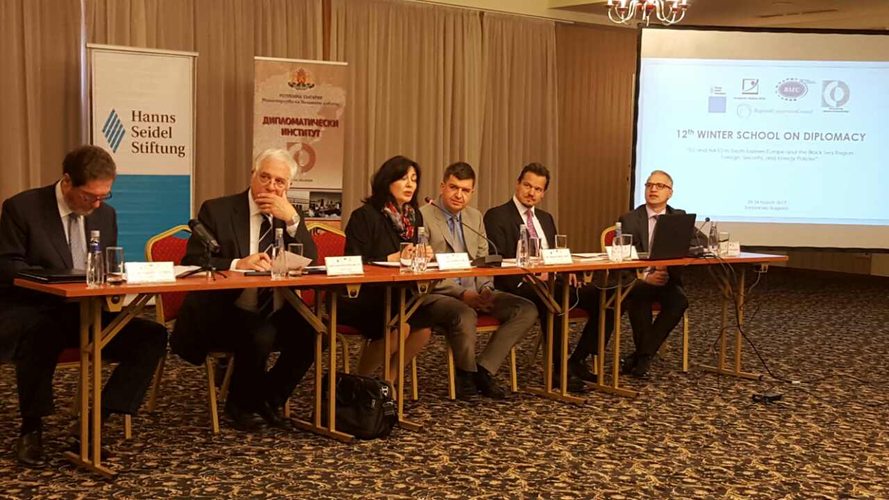 RCC Secretary General Goran Svilanovic (first right), spoke to young diplomats from all over South East Europe, at the 12th Winter School on Diplomacy, on 20 March 2017 in Sandanski, Bulgaria. (Photo: RCC/Natasa Mitrovic)