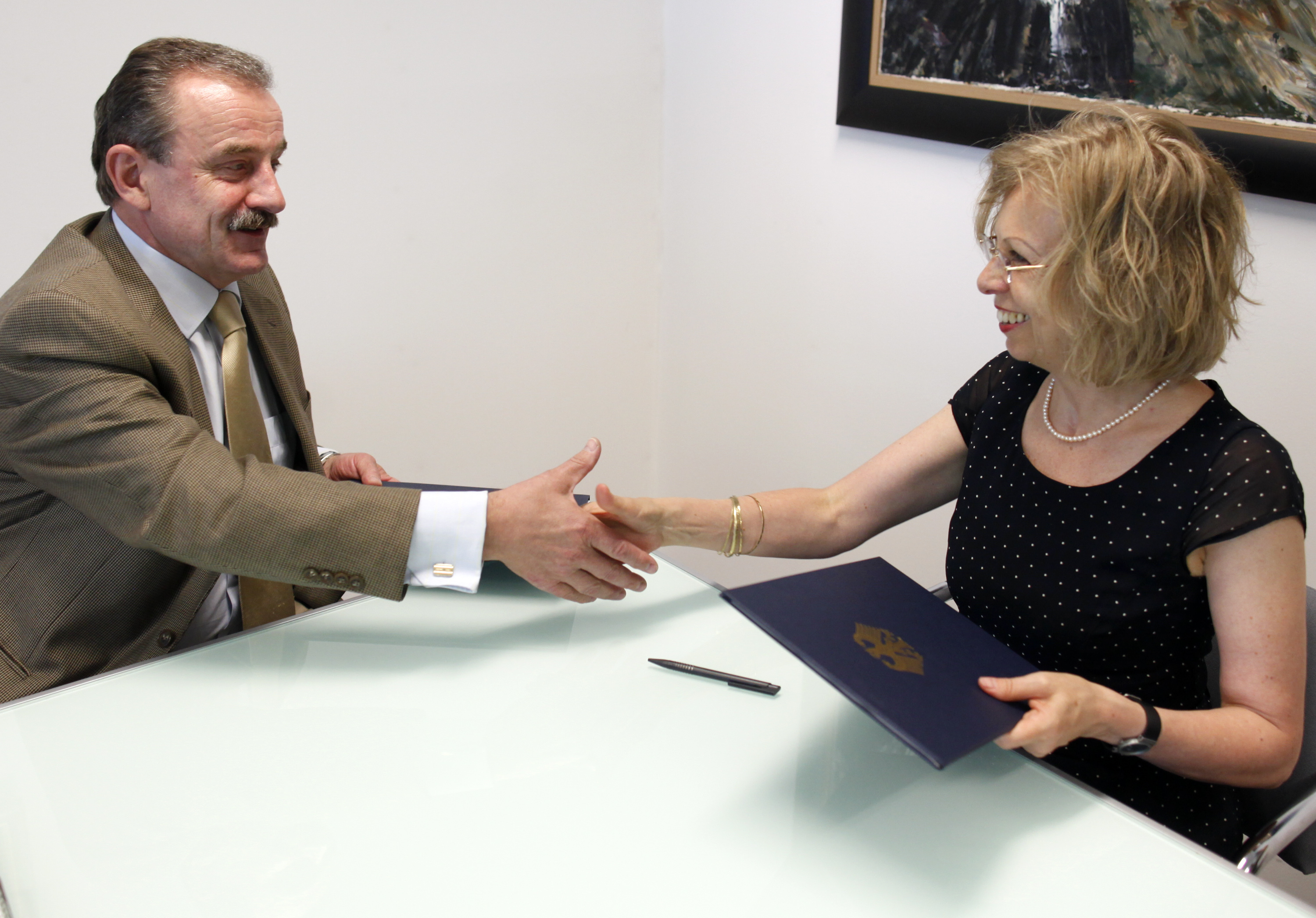 Hido Biscevic (left), RCC Secretary General, and Ulrike Knotz, German Ambassador to Bosnia and Herzegovina