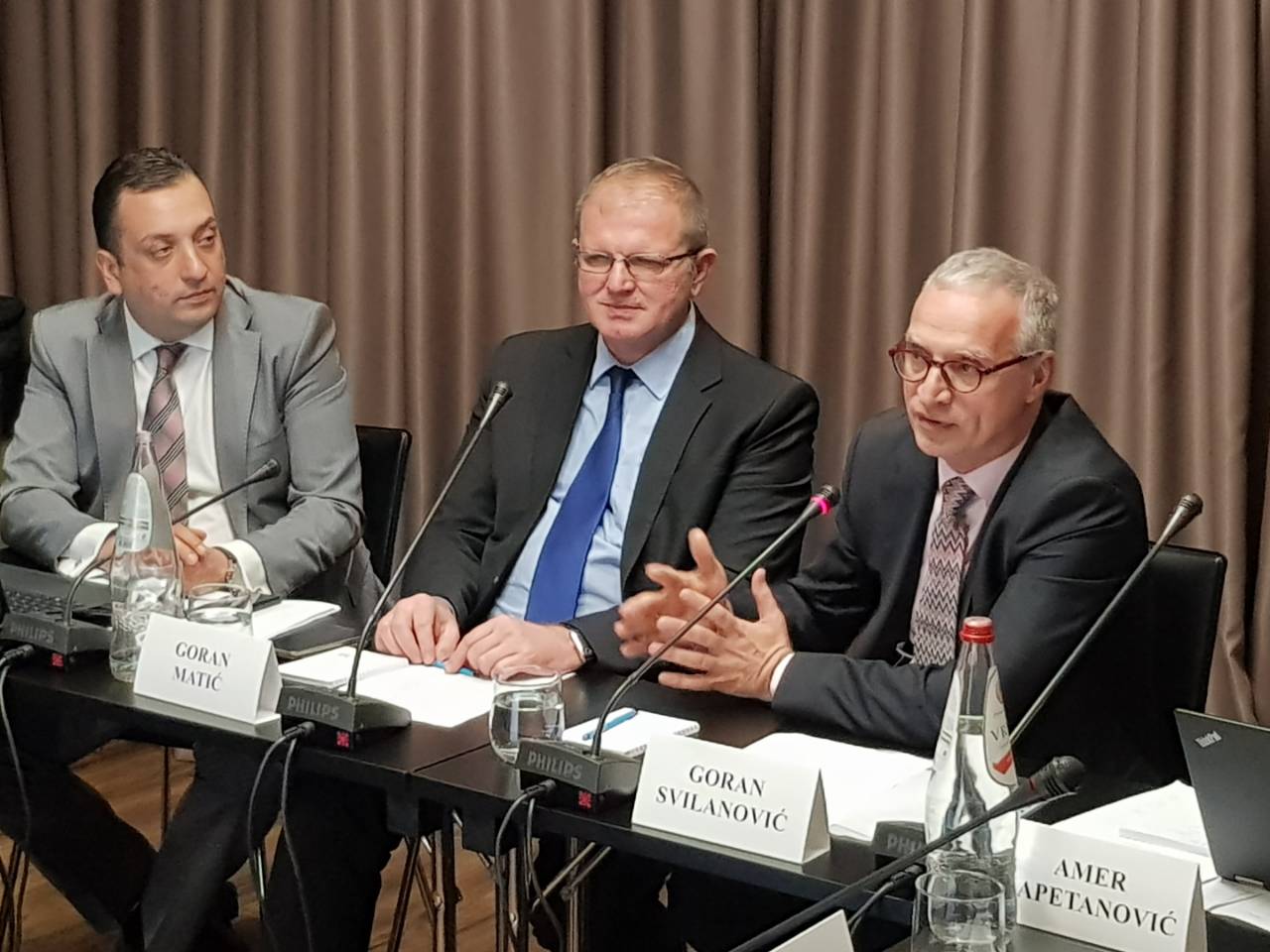 Opening remarks of the RCC Secretary General Goran Svilanovic (first on the right) at Regional Expert Conference and Workshop on Countering Online Radicalisation, Belgrade, 17-18 April 2018 (Photo: RCC/Natasa Mitrovic)