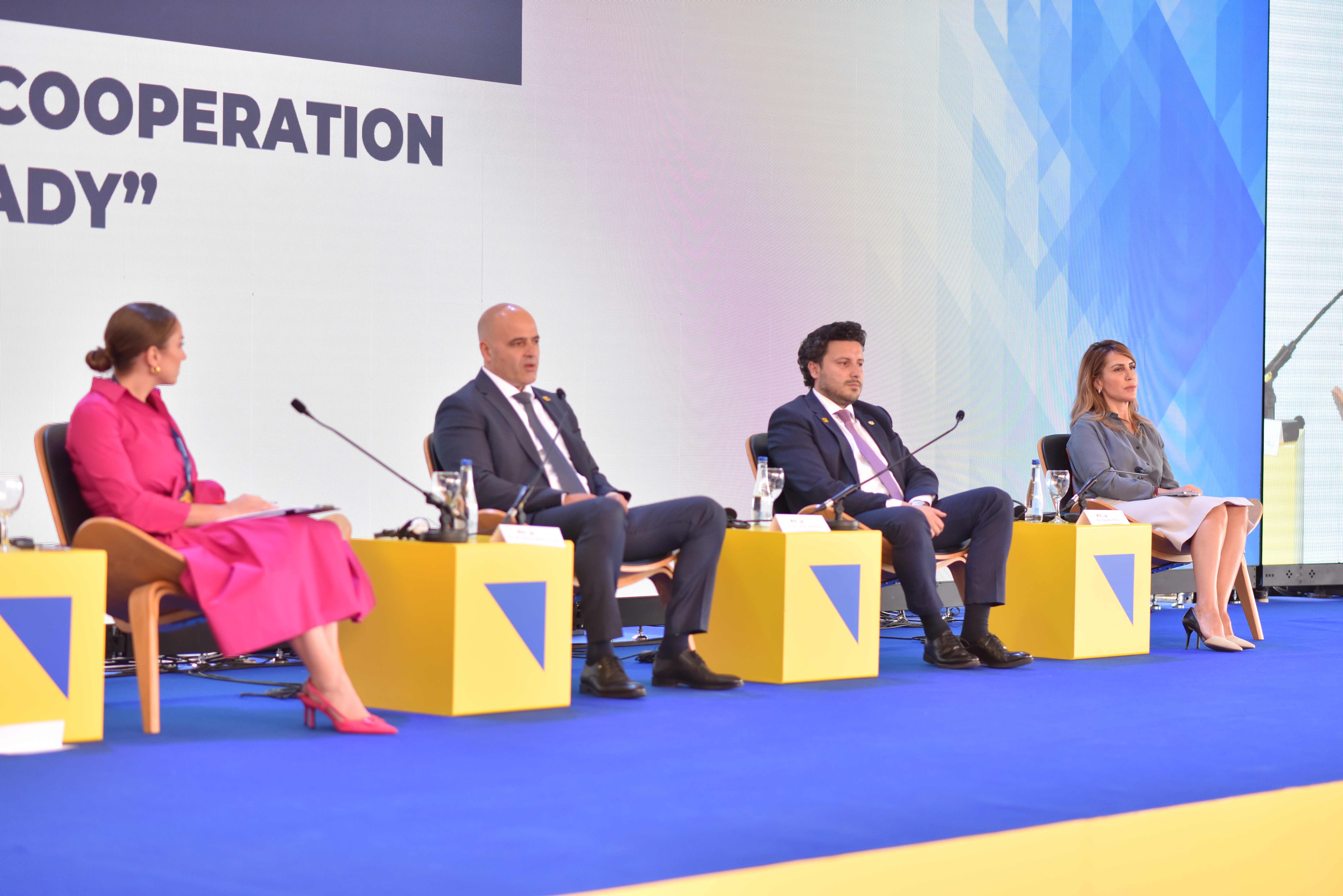 RCC Secretary General Majlinda Bregu with Prime Minister Kovachevski, and Dritan Abazovic, Prime Minister of Montenegro at the Prespa Forum Dialogue , in Struga on 16 June 2023 (Photo: RCC/Dimitar Miladinov)