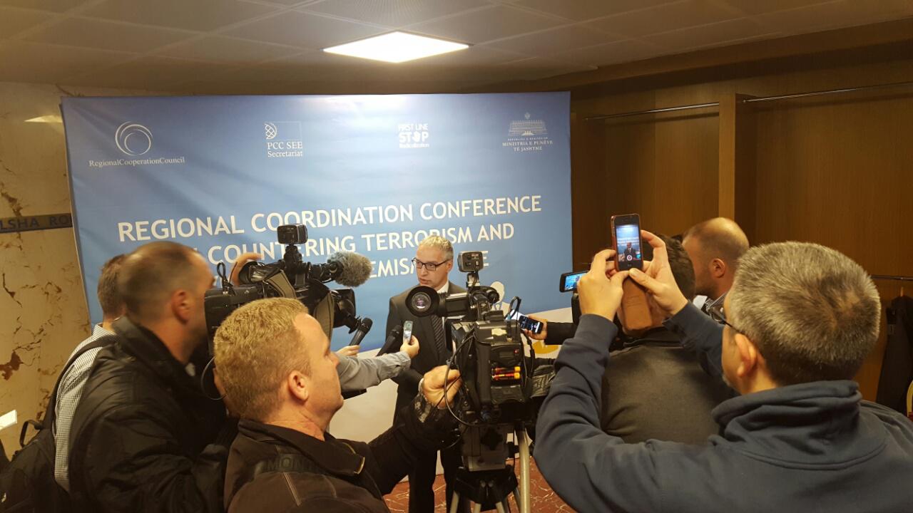 RCC Secretary General Goran Svilanovic answering journalists’ questions at the Regional Coordination Conference on Countering Terrorism and Violent Extremism in South East Europe, held in Tirana, 11 November 2016 (Photo: RCC/Selma Ahatovic-Lihic)