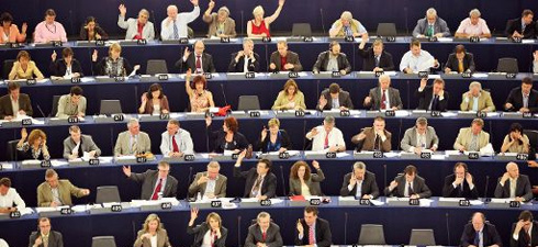 Efficient parliaments are a prerequisite for political stability, economic development, social cohesion and overall trust in democracy (Photo: http://www.presseurop.eu)