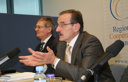 RCC Secretary General Hido Biscevic (right) and Head of RCC Justice and Home Affairs Unit Virgil Constantin Ivan Cucu (left) at the first meeting of key Southeast Europe initiatives and international partners on justice and home affairs issues, Sarajevo, 15 September 2008. (Photo RCC/Selma Ahatović-Lihić)