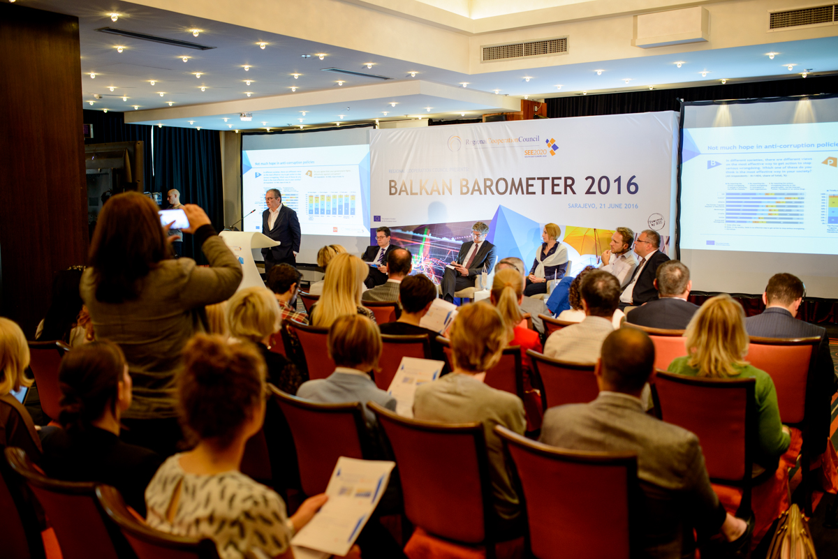 Vladimir Gligorov, GfK’s expert consultant for the Balkan Barometer and researcher at the Vienna Institute for International Economic Studies presented the key finding of the 2016 Balkan Barometer survey, in Sarajevo on 21 JUne 2016. (Photo: RCC/Amer Kapetanovic)