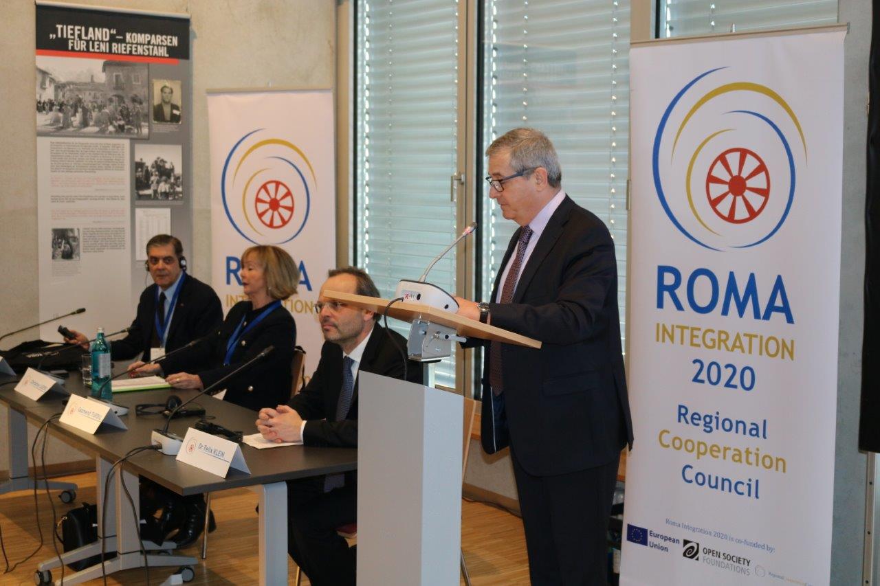 RCC Deputy Secretary General Gazmend Turdiu (first right) opens a two-day workshop addressing discrimination and anti-Gypsyism in the enlargement region, organized under the auspices of theRCC's Roma Integration 2020 project, on 13 February 2018, in Berlin, Germany. (Photo: RCC/Ave Media)
