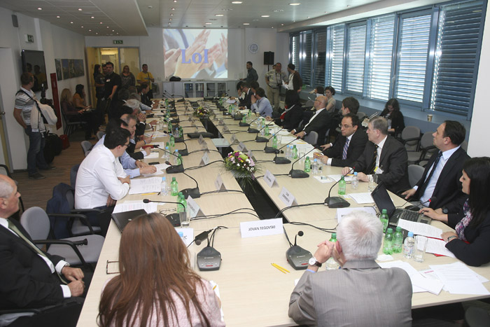 Participants of the regional conference on strengthening air traffic regional cooperation in South East Europe, held under RCC auspices, in Sarajevo, on 29 April 2013. (Photo: RCC/Zoran Kanlic)