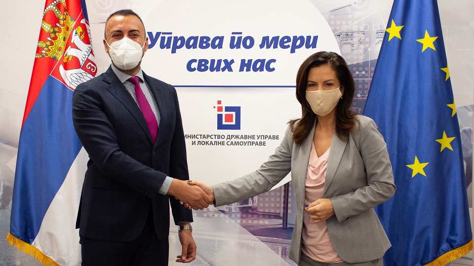 Mr Orhan Usein and Minister Marija Obradovic (Photo: MDULS)