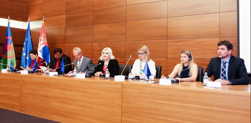 Opening panel of ROMACTED launching in Serbia, 29.05.2018: Mr Tim Cartwright, Deputy Prime Minister Zorana Mihajlović, Ms Matea Norčić Stamčar, Mr Tefik Ramadanović, Mr Ivan Bošnjak, Ms Aleksandra Bojađieva and Ms Aurora Ailincai. (Photo: Cabinet of the Deputy Prime Minister of Republic of Serbia)