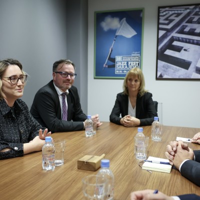 Secretary General of the Regional Cooperation Council, Amer Kapetanović met with the State Secretary of the Ministry of the Foreign and European Affairs of Slovenia, Neva Grašič in RCC Headquarters on 4 November 2025 (Photo: RCC/Armin Durgut)
