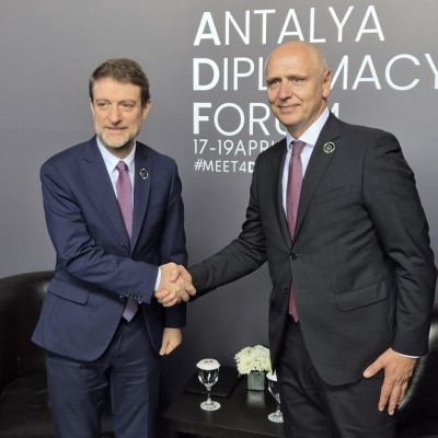 RCC Secretary General Amer Kapetanovic met with Minister for Europe and Foreign Affairs of Albania, Ferit Hoxha on the margins of Antalya Diplomacy Forum on 18 April 2026 (Photo: RCC) 