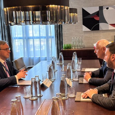 RCC Secretary General Amer Kapetanovic with Gladden Pappin, President of the Hungarian Institute of International Affairs at the meeting held in Budapest on 10 March 2026 (Photo: RCC/Edin Sabljica)