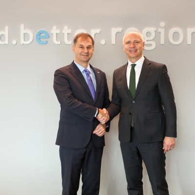 Secretary General of the Regional Cooperation Council (RCC), Amer Kapetanovic with the Deputy Minister of Foreign Affairs of Greece, Theoharis Theoharis at the RCC headquarters in Sarajevo on 3 February 2026 (Photo: RCC/Armin Durgut)