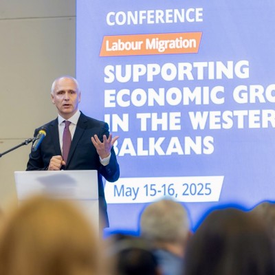 RCC Secretary General Amer Kapetanovic opened High-Level Conference on labour migrations in the Western Balkans takes place in Budva on 15 May 2025 (Photo: RCC/Danilo Papic)