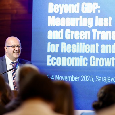 RCC Deputy Secretary General Umut Ergezer closed the academic conference “Beyond GDP: Measuring Just and Green Transitions for Resilient and Inclusive Economic Growth” held on 3-4 November 2025 in Sarajevo (Photo: RCC/Jasmin Sakovic)