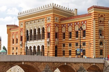 Sarajevo City Hall. (Photo: www.sarajevotimes.com)