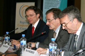 RCC Secretary General Hido Biscevic (centre) at the opening of the International Workshop on Integrated Transboundary Water Resources Management in South Eastern Europe, Sarajevo, BiH, 18 May 2009. (Photo RCC/Selma Ahatovic-Lihic)