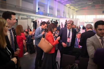 Guests and hosts waiting for the presentation of Balkan Barometer 2019 in Poznan within Western Balkans Summit, 4 July 2019 (Photo: RCC/Erik Witsoe)