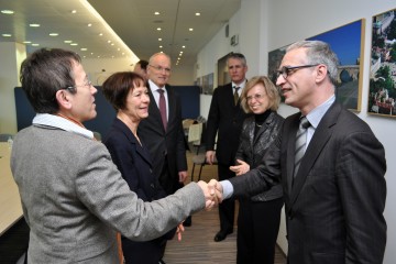 Goran Svilanovic, RCC Secretary General (right), welcomes German ambassadors from the Western Balkans region at the RCC premises, Sarajevo, 11 March 2013. (Photo: RCC/Nedim Grabovica)