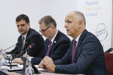 Head of Political Department at the Reginal Cooperation Council (RCC) Amer Kapetanovic addressing future diplomats from South East Europe (SEE) at the 4th SEECP Seminar for Young Diplomats, in Pristina on 10 February 2020 (Photo: RCC/Valdrin Xhemaj)