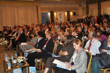 Participants of the First Forum for South East European Women Entrepreneurs in Istanbul, Turkey, 21-22 September 2010. (Photo/Small and Medium-sized Enterprise Development Administration of Turkey)