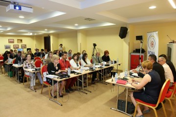 Participants of the “Holistic Approach to Housing for Roma in the Enlargement Region” conference, organized by the Regional Cooperation Council (RCC)’s Roma Integration 2020 (RI2020) Action Team, in Bar (Montenegro), on 31 May 2018. (Photo: RCC/Radonja Srdanovic)