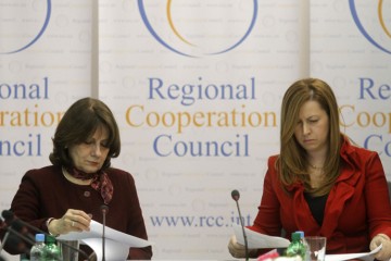 Deputy RCC Secretary General, Jelica Minic (left), and Member of the EP’s Committee on Foreign Affairs, Anna Ibrisagic, opened a two-day seminar on the role of parliaments in the legislative process and in the government oversight in Western Balkans, 23 February 2011, Sarajevo, BiH. (Photo RCC/Dado Ruvic)