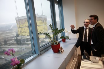 RCC Secretary General, Goran Svilanovic (left), and Minister of Foreign Affairs of the Former Yugoslav Republic of Macedonia, Nikola Poposki, met at the RCC Secretariat in Sarajevo on 27 February 2013. (Photo: RCC/Dado Ruvic)