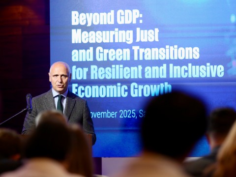 RCC Secretary General Amer Kapetanovic opening the academic conference “Beyond GDP: Measuring Just and Green Transitions for Resilient and Inclusive Economic Growth” in Sarajevo on 3 November 2025 (Photo: RCC/Jasmin Sakovic)