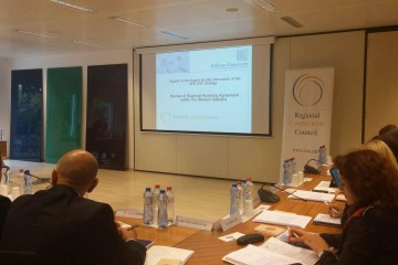 RCC presents initial insights of the draft Regional Roaming Study  to the governments’ and communication regulatory agencies’ representatives from the Western Balkans, in Brussels, on 18 October 2016. (Photo: RCC/Nadja Greku) 