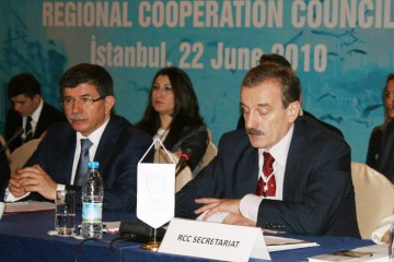 RCC Secretary General, Hido Biscevic (right), with the Minister of Foreign Affairs of Turkey, Ahmet Davutoğlu, at the second RCC annual meeting, held on 22 June 2010 in Istanbul, Turkey. (Photo RCC/Dinka Zivalj)