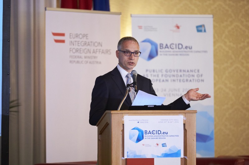 RCC Secretary General, Goran Svilanovic, speaking at the “Public Governance as the Foundation of European Integration” conference in Vienna on 23 June 2016. (Photo: KDZ Austria)