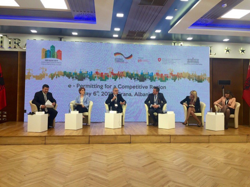 RCC Secretary General, Goran Svilanovic (second left), takes part in the 2nd International Conference on “E-Permitting for a Competitive Region”, in Tirana on 6 May 2016. (Photo RCC/Dragana Djurica)