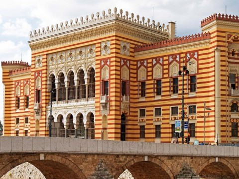 Sarajevo City Hall. (Photo: www.sarajevotimes.com) Sarajevo City Hall. (Photo: www.sarajevotimes.com)