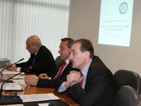 RCC Secretary General, Hido Biscevic (right) at the workshop “Parliaments – Support to Harmonized Energy Reforms in Southeast Europe”, Sarajevo, BiH, 15 December 2008. (Photo RCC/Selma Ahatovic-Lihic) RCC Secretary General, Hido Biscevic (right) at the workshop “Parliaments – Support to Harmonized Energy Reforms in Southeast Europe”, Sarajevo, BiH, 15 December 2008. (Photo RCC/Selma Ahatovic-Lihic)