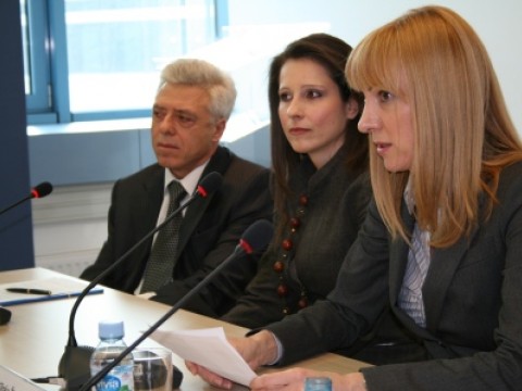 RCC Spokesperson, Dinka Živalj (right), INA Academy Director, Despina Anastasiadou (centre), and Counsellor for Economic and Commercial Affairs at the Greek Embassy in BiH, Georgios Mergimis, at the workshop on eGovernment, RCC Secretariat, Sarajevo, BiH, 2 April 2009. (Photo RCC/Selma Ahatovic-Lihic) RCC Spokesperson, Dinka Živalj (right), INA Academy Director, Despina Anastasiadou (centre), and Counsellor for Economic and Commercial Affairs at the Greek Embassy in BiH, Georgios Mergimis, at the workshop on eGovernment, RCC Secretariat, Sarajevo, BiH, 2 April 2009. (Photo RCC/Selma Ahatovic-Lihic)