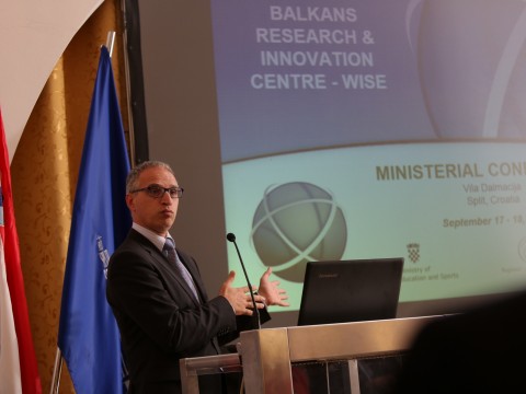 RCC Secretary General, Goran Svilanovic, gives opening remarks at the ministerial conference launching Western Balkans Research and Innovation Centre, in Split, Croatia, on 18 September 2015. (Photo: RCC/Elvira Ademovic) RCC Secretary General, Goran Svilanovic, gives opening remarks at the ministerial conference launching Western Balkans Research and Innovation Centre, in Split, Croatia, on 18 September 2015. (Photo: RCC/Elvira Ademovic)