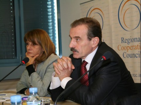 RCC Secretary General, Hido Biscevic (right),  and Deputy Secretary General, Jelica Minic (left), at the meeting of the RCC Board, Sarajevo, 6 October 2008. (Photo RCC/Selma Ahatović-Lihić)