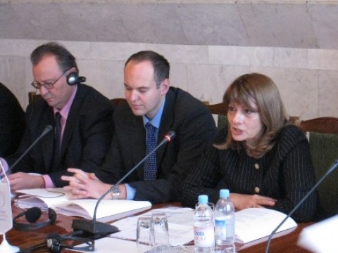 RCC Deputy Secretary General, Jelica Minić (right), Head of RCC Infrastructure and Energy Unit, Miroslav Kukobat (left), and RCC Junior Political Advisor, Ivan Bojanić (centre), at the presentation of RCC mission, priorities and activities, Chisinau, 1 October 2008 (Photo/ MFA of the Republic of Moldova) RCC Deputy Secretary General, Jelica Minić (right), Head of RCC Infrastructure and Energy Unit, Miroslav Kukobat (left), and RCC Junior Political Advisor, Ivan Bojanić (centre), at the presentation of RCC mission, priorities and activities, Chisinau, 1 October 2008 (Photo/ MFA of the Republic of Moldova)