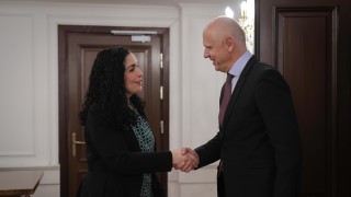 RCC Secretary General Amer Kapetanovic with the President, Vjosa Osmani during SG's visit to Pristina as part of a tour across South East Europe (Photo: RCC/Valdrin Xhemaj) 