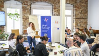 Advocacy training, led by youth trainer Dr. Mary Drosopoulos, tailored to enhance participants' capacities to influence youth policy (Photo: RCC/Giorgos Petrou)