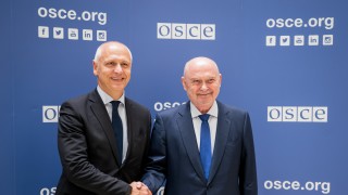 Secretary General of the Regional Cooperation Council (RCC) Amer Kapetanović met with Secretary General of OSCE Feridun H. Sinirlioğlu in Vienna on 23 June 2026 (Photo: RCC/Christian Bruna)